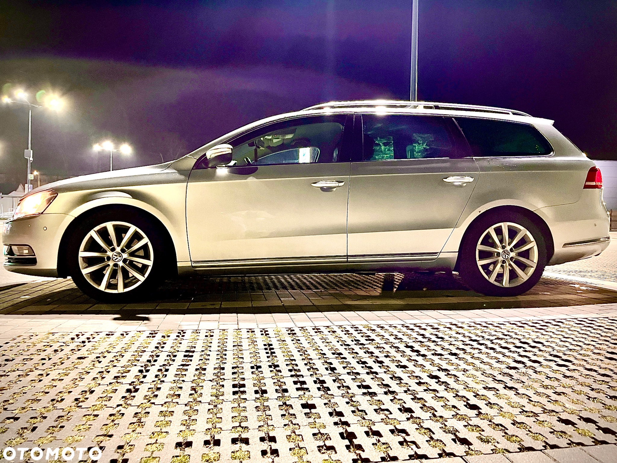 Volkswagen Passat 2.0 TDI 4Mot Highline DSG - 10