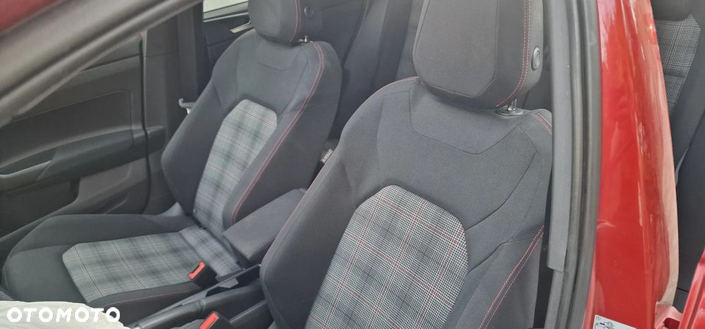 Volkswagen Polo 2.0 TSI GTI DSG - 12
