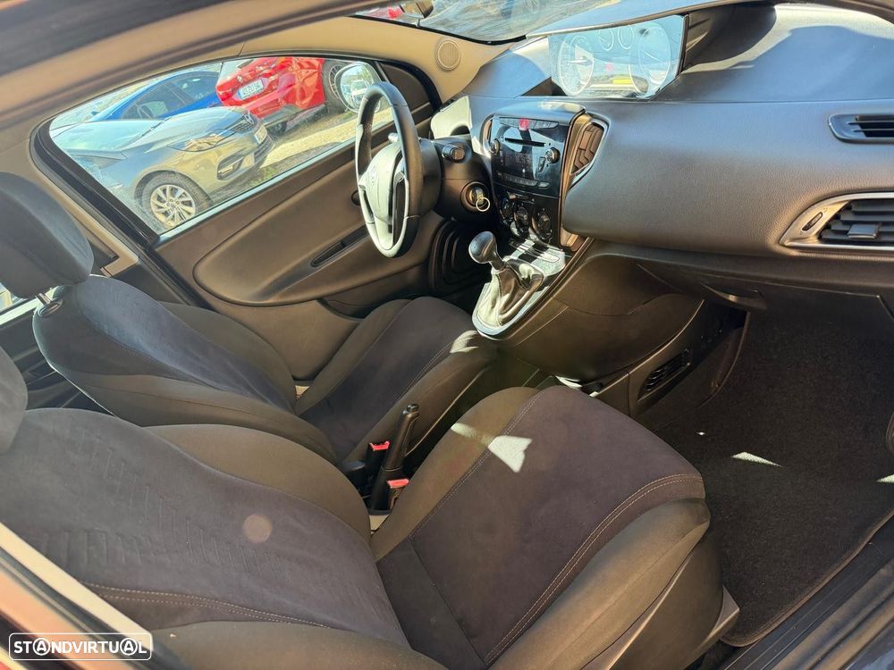Lancia Ypsilon 0.9 TwinAir S&S Gold MTA - 12