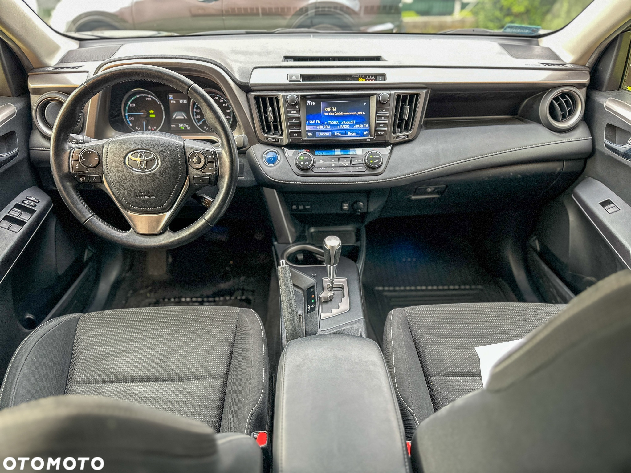 Toyota RAV4 Hybrid Premium 4x4 - 10
