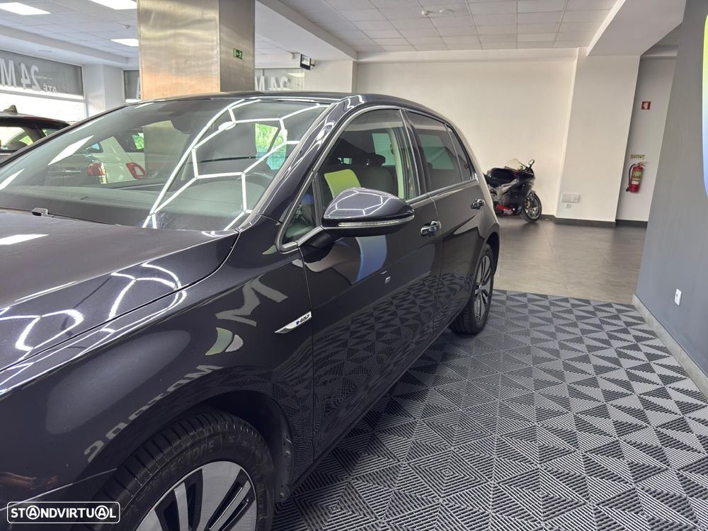 VW e-Golf AC/DC - 12