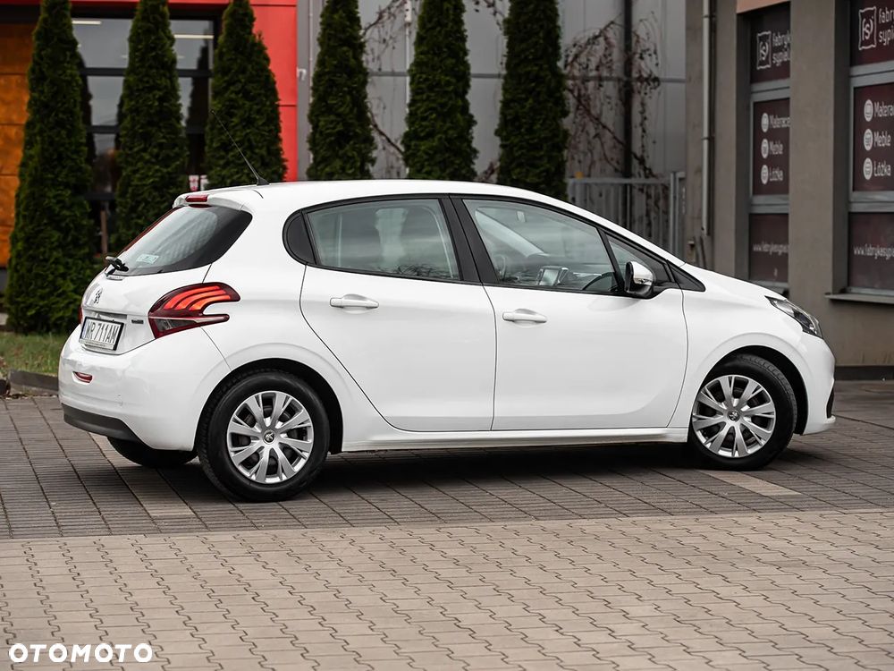 Peugeot 208 1.6 BlueHDi Allure S&S - 14