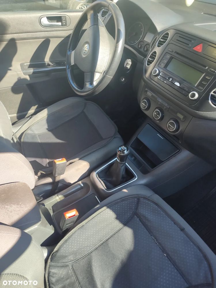 Volkswagen Golf - 10