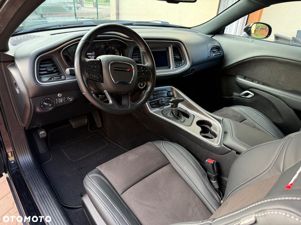 Dodge Challenger 3.6 SXT Plus - 24