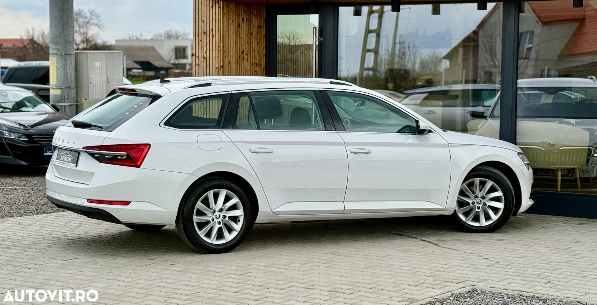 Skoda Superb 2.0 TDI DSG Style - 16