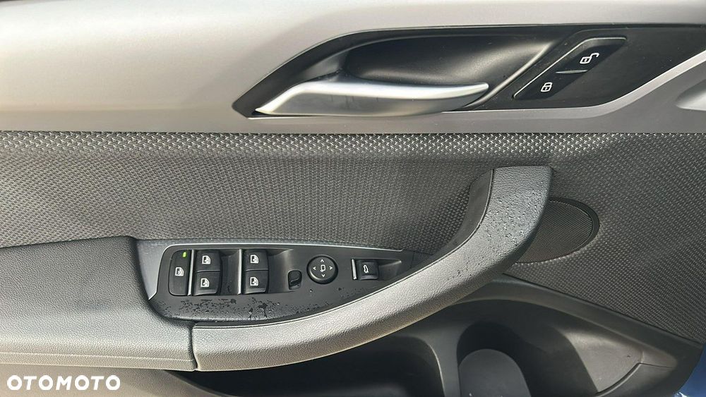 BMW X3 sDrive18d Advantage sport - 13