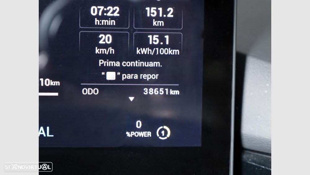 MG MG4 64 kWh XPower - 16