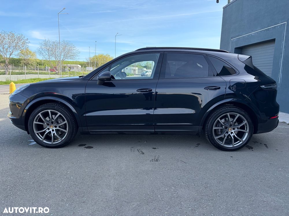 Porsche Cayenne E-Hybrid - 7