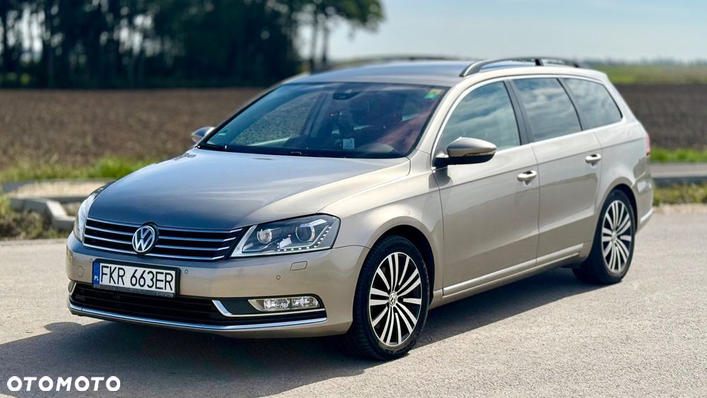 Volkswagen Passat 2.0 TDI Highline DSG - 2