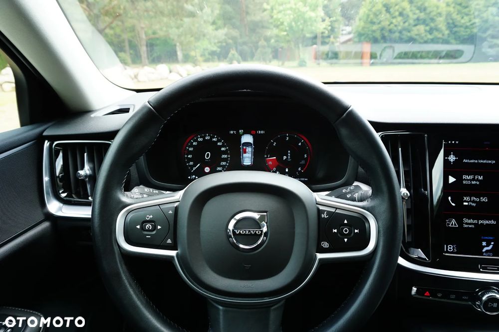 Volvo V60 B4 D Momentum Pro - 36