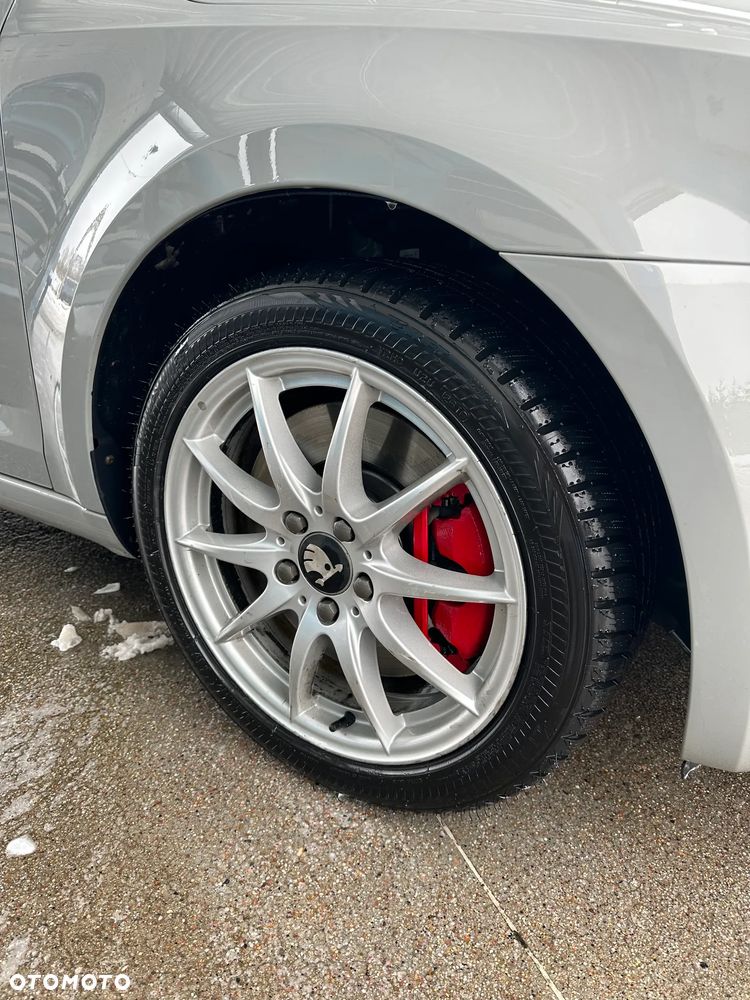 Skoda Octavia 2.0 TDI RS DSG EU6 - 17