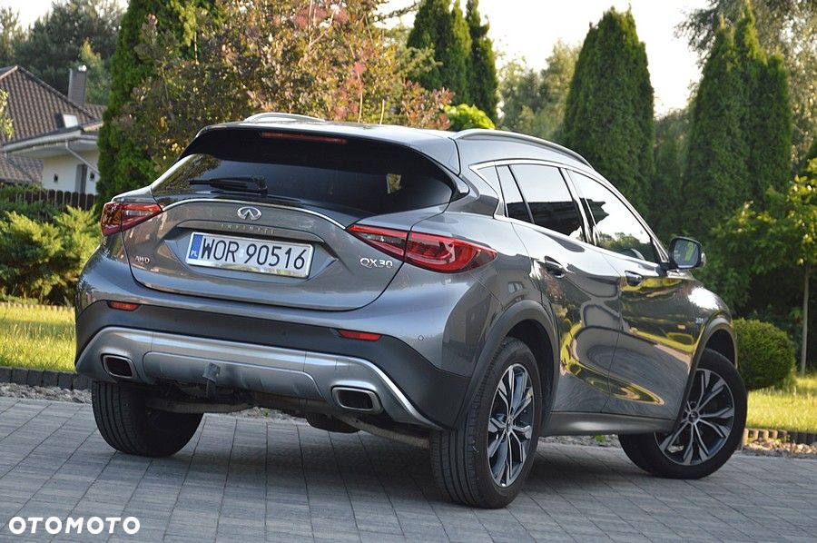 Infiniti QX30 2.2d DCT AWD Luxe - 14