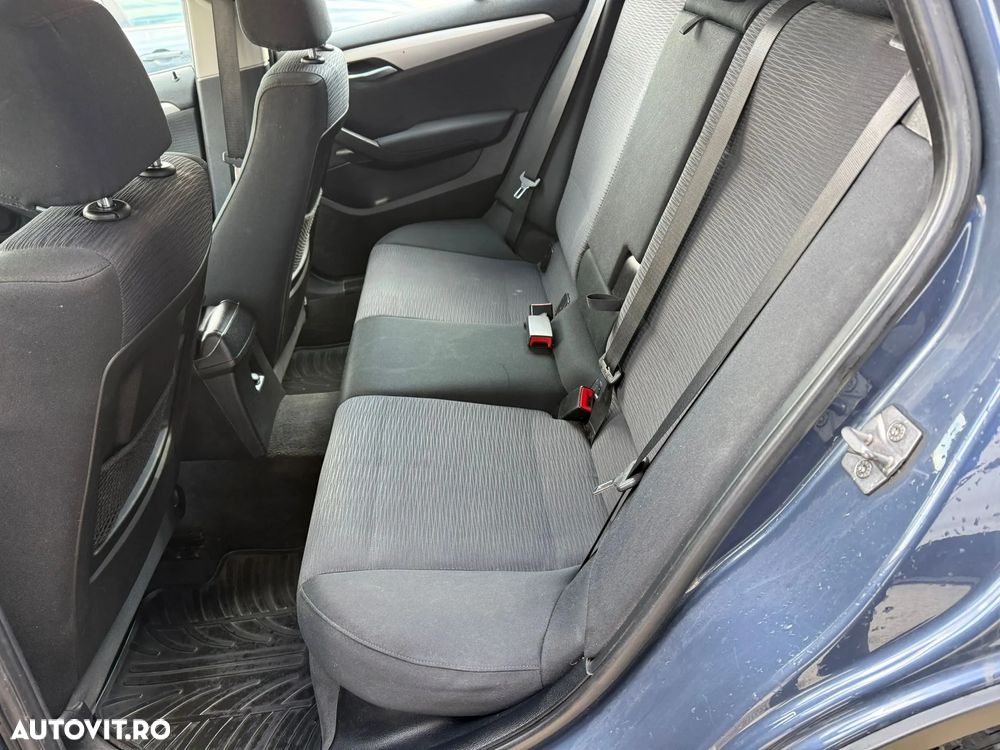 BMW X1 xDrive18d - 15