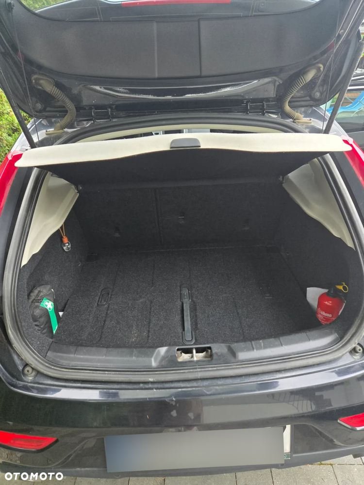 Volvo V40 - 12