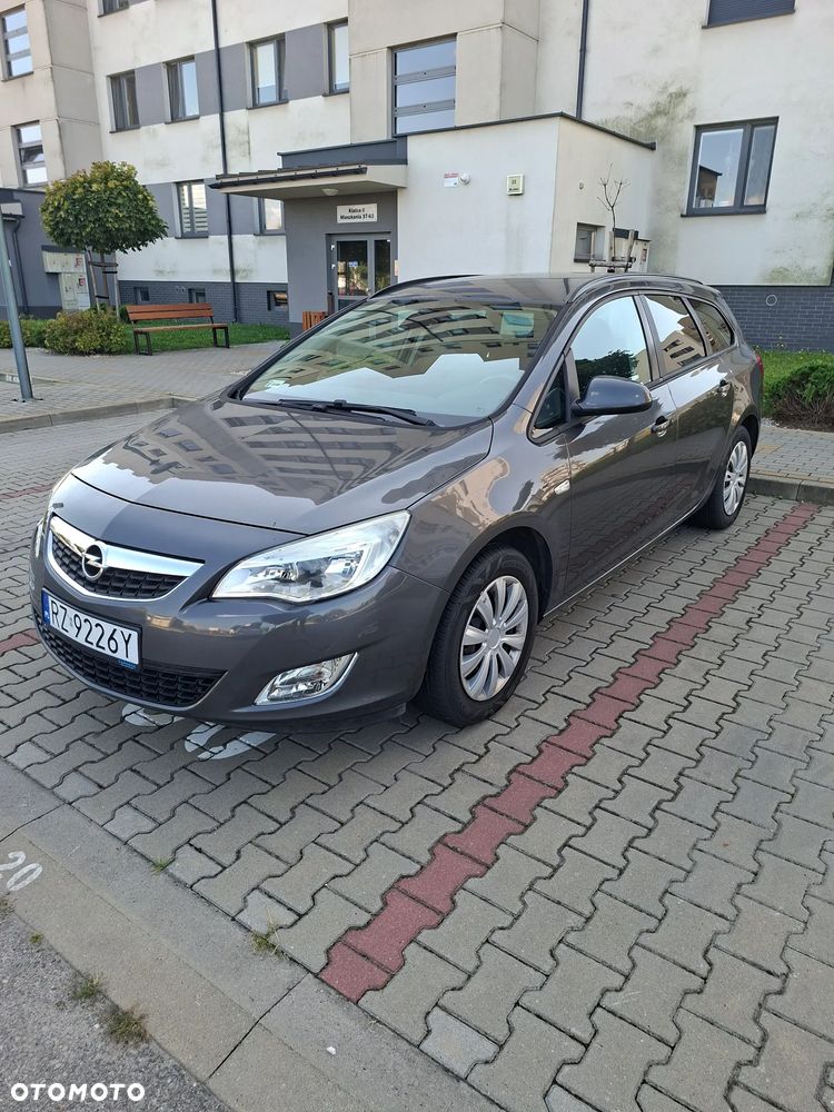 Opel Astra 1.4 Turbo - 1