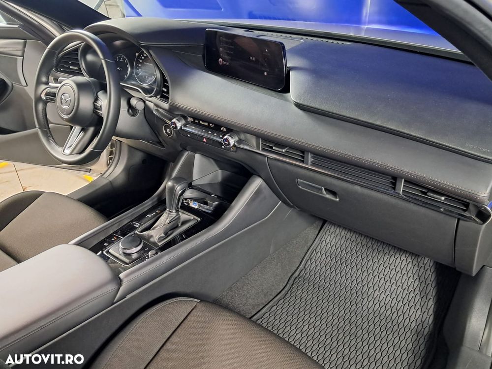 Mazda 3 - 15