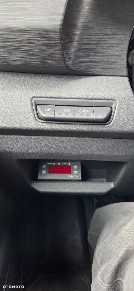 Renault Trafic L2H1 CHŁODNIA Bogato Wyposażony Polska Vivaro Talento Transporter Vito - 11