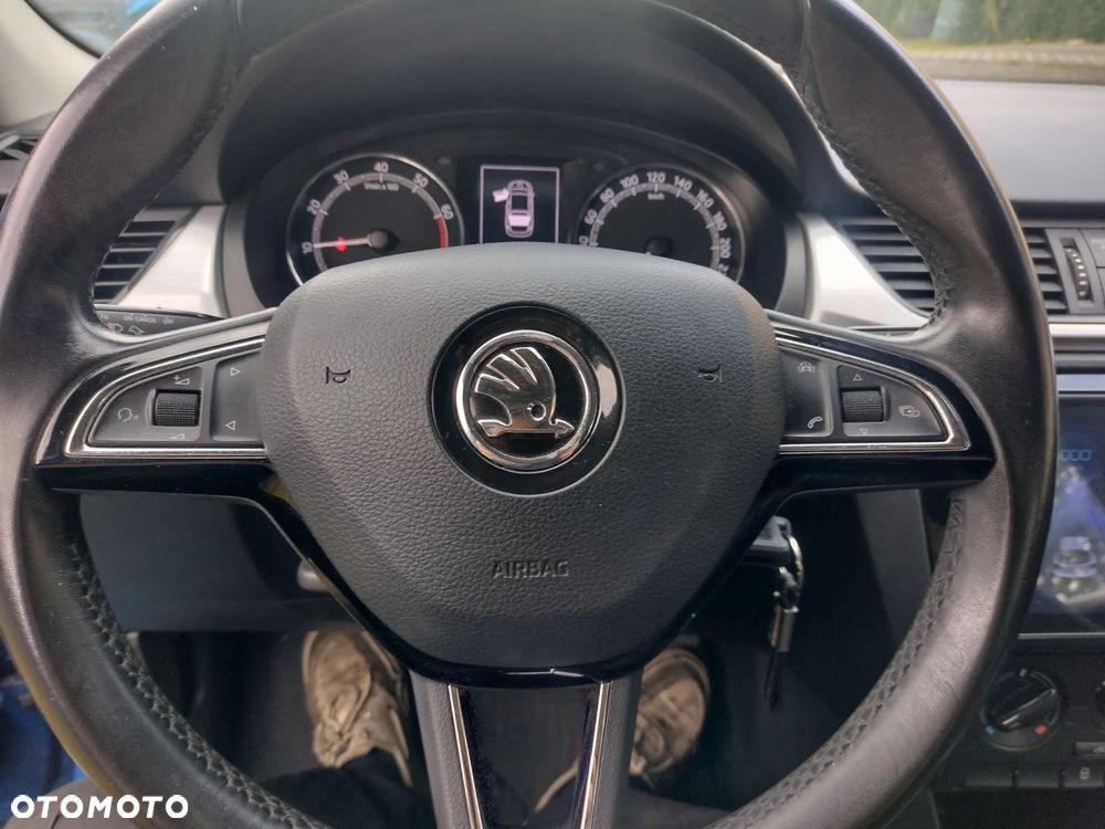 Skoda RAPID 1.0 TSI Ambition - 10