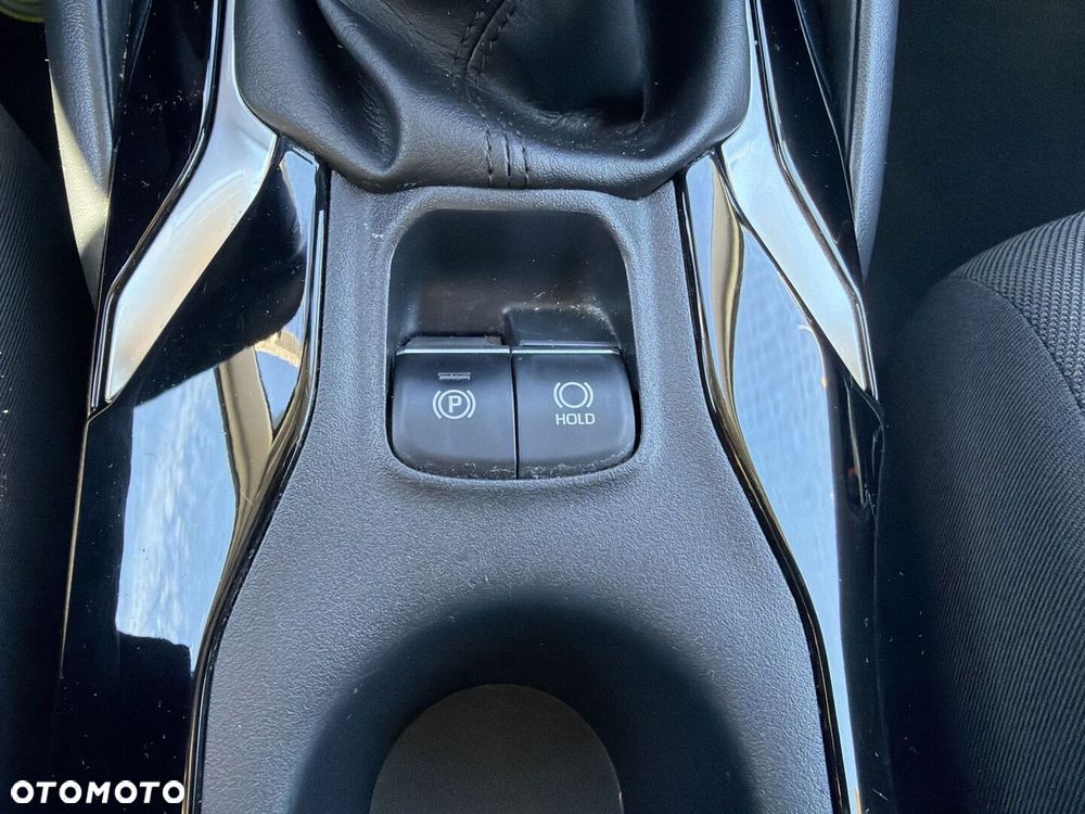 Toyota Corolla - 21