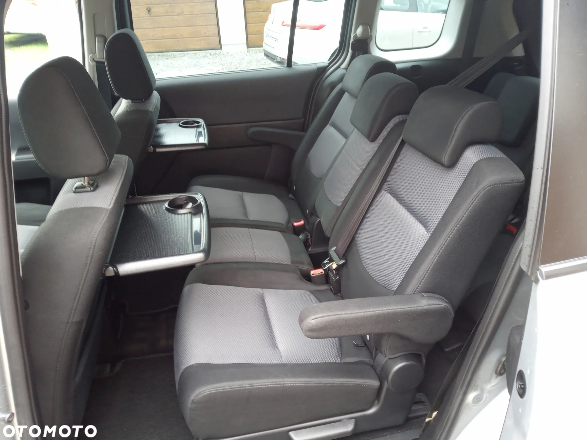 Mazda 5 2.0 CD Exclusive + - 11
