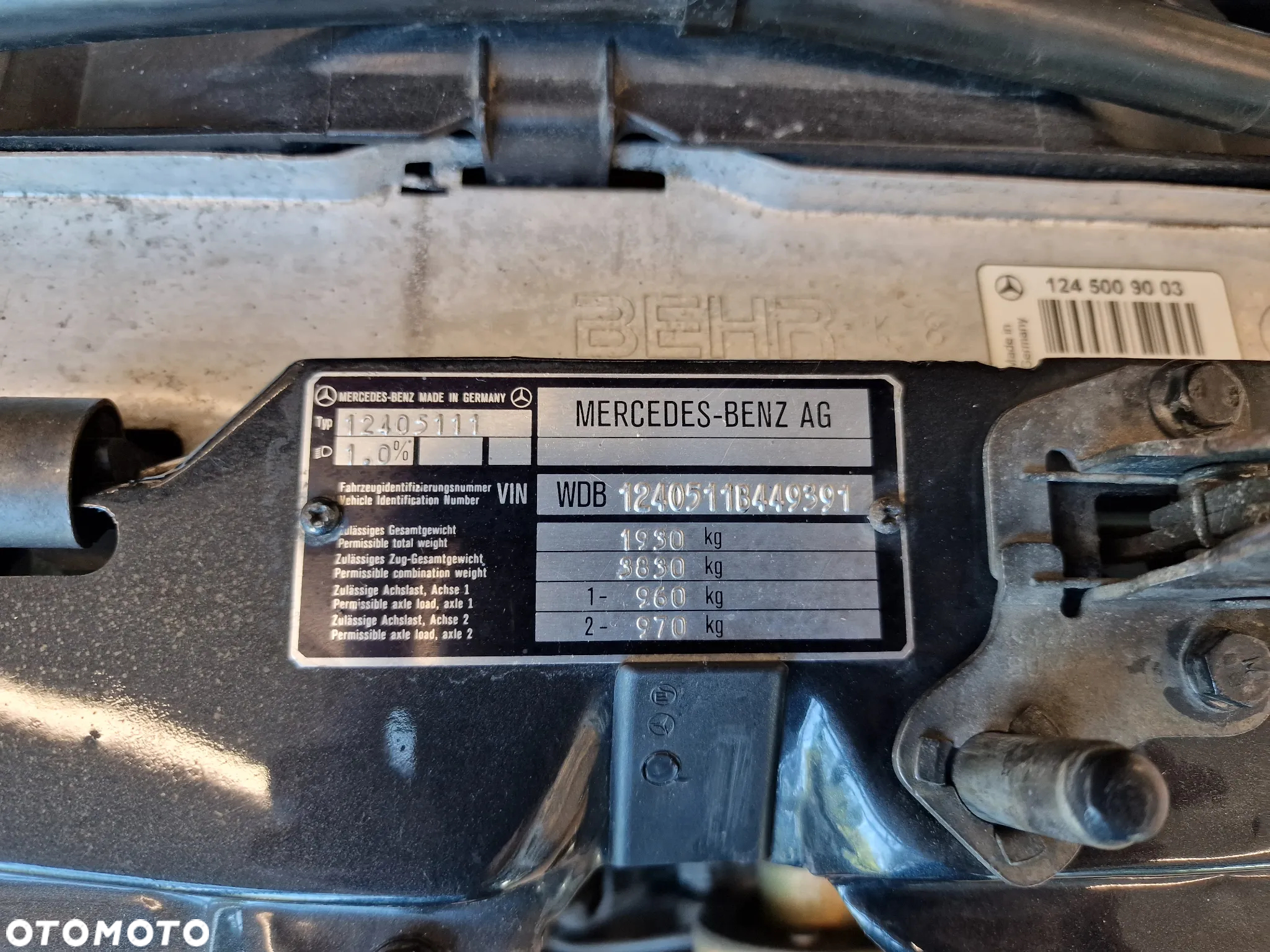 Mercedes-Benz W124 (1984-1993) - 38