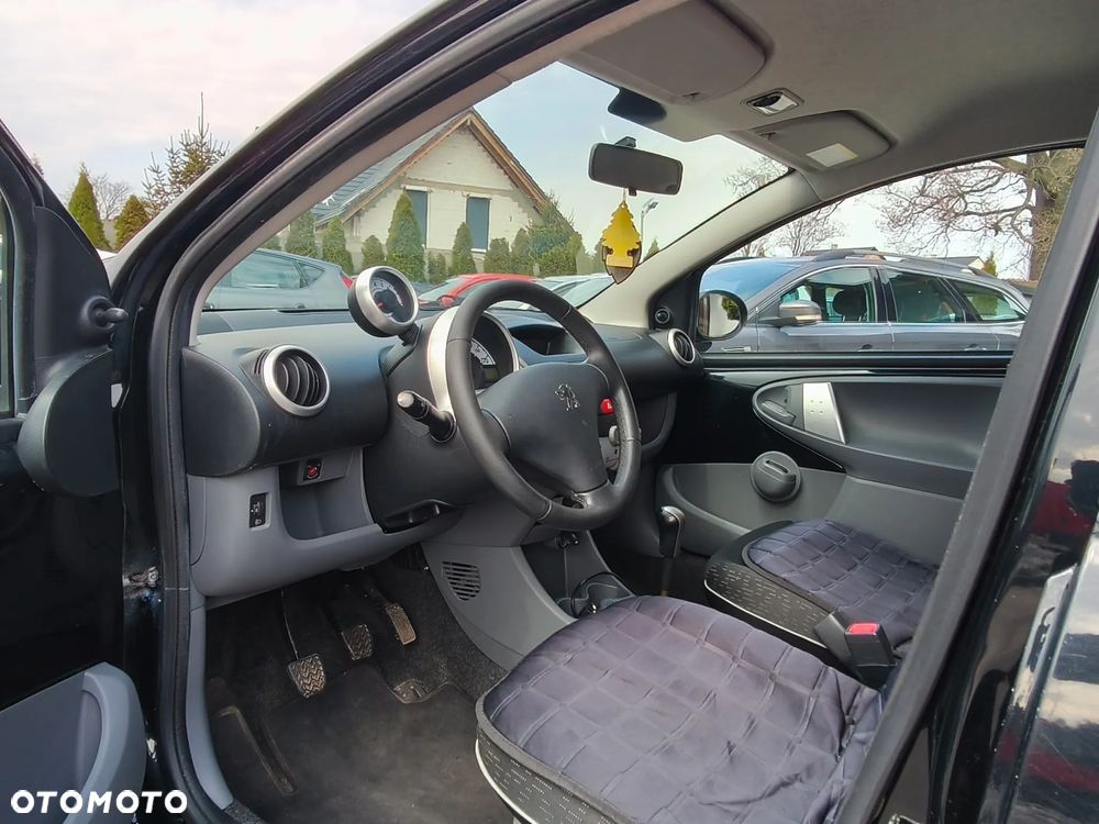 Peugeot 107 1.0 U Move - 23