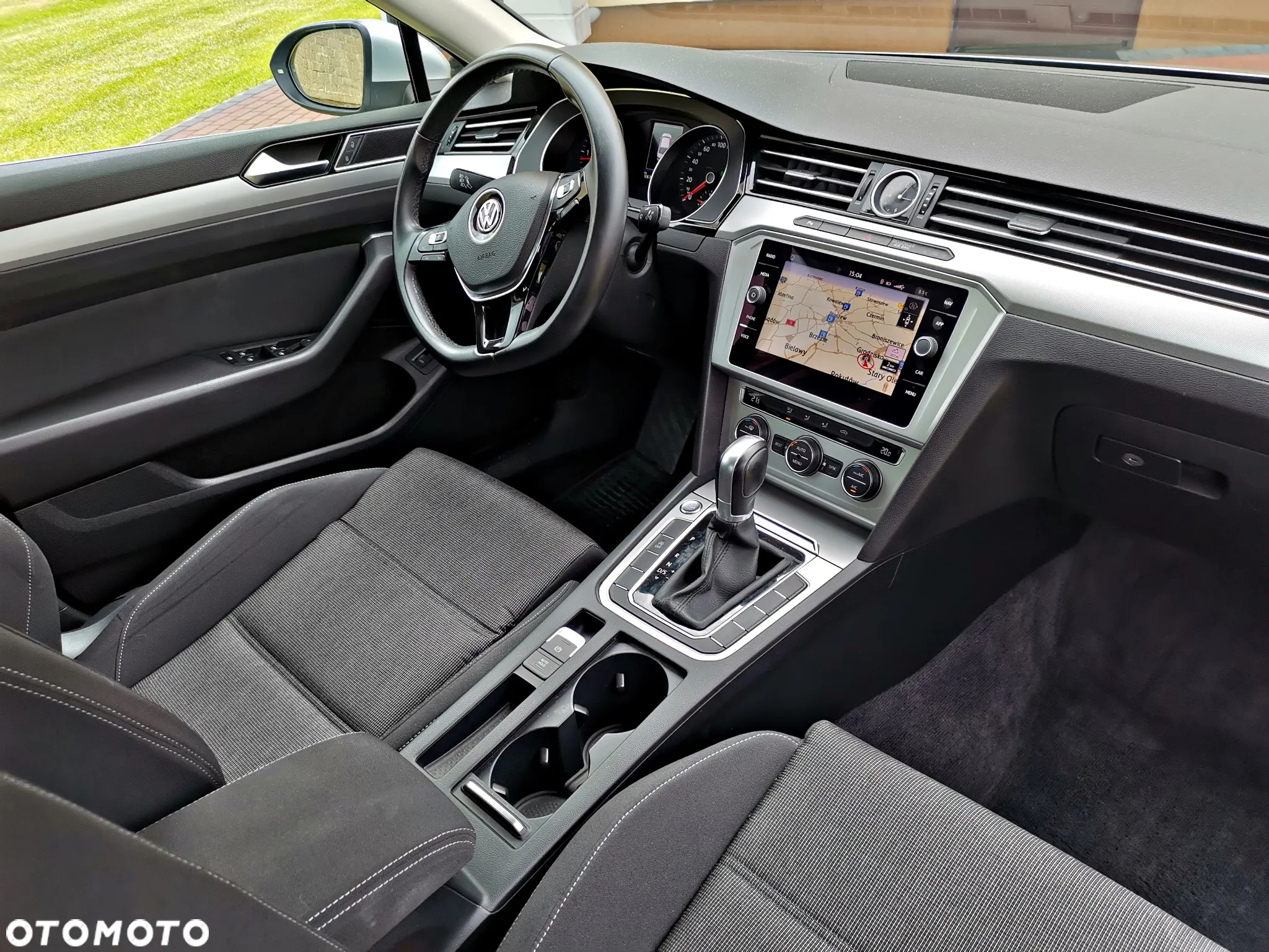Volkswagen Passat 2.0 TDI BMT Comfortline DSG - 9