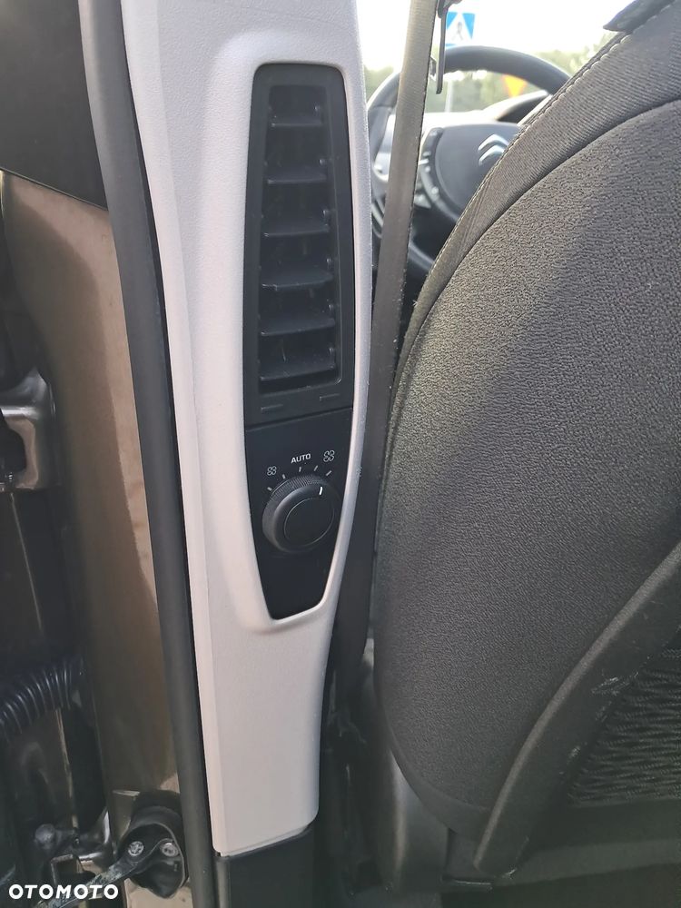 Citroën C4 Picasso THP 155 EGS6 Exclusive - 22