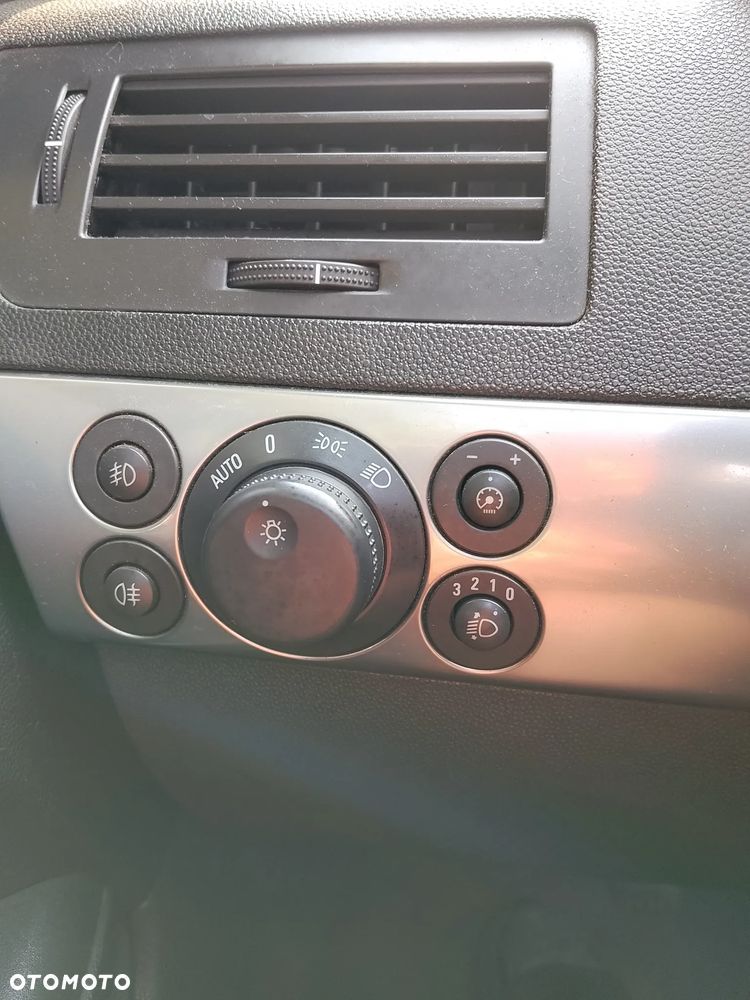 Opel Astra 1.6 Endless Summer - 21