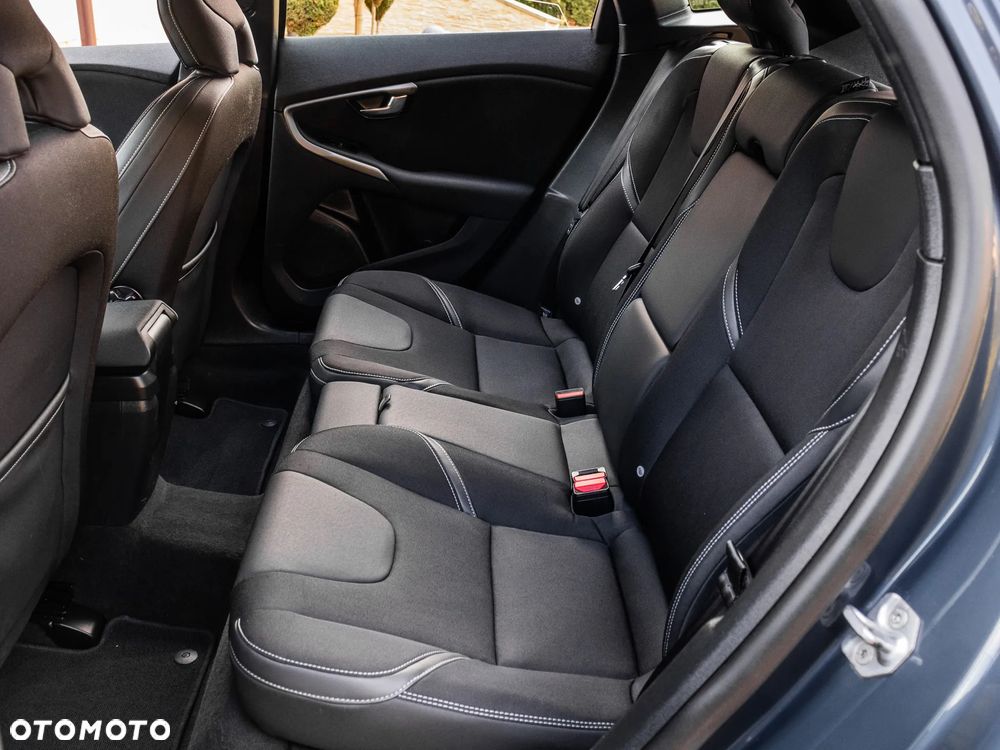 Volvo V40 T2 Drive-E Momentum - 15