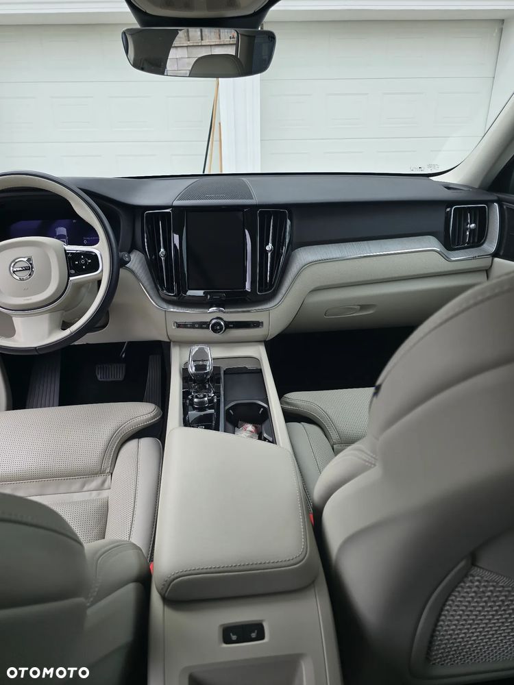 Volvo XC 60 - 8