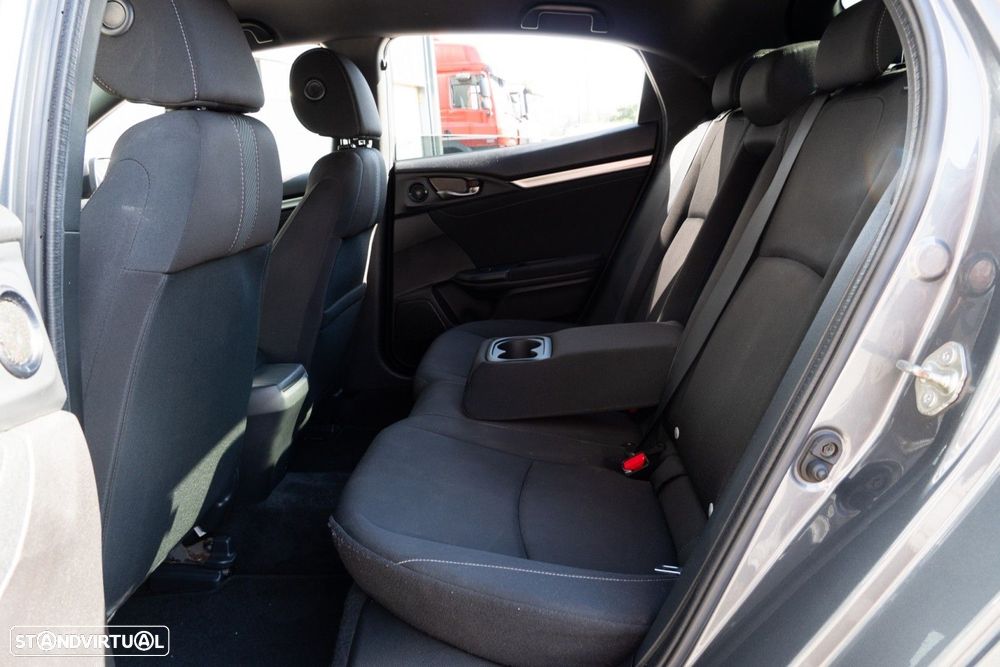 Honda Civic 1.0 i-VTEC Elegance Navi - 30