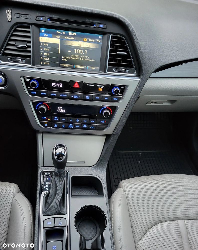 Hyundai Sonata - 10