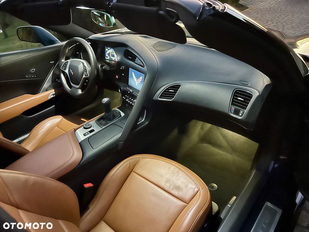 Chevrolet Corvette - 16