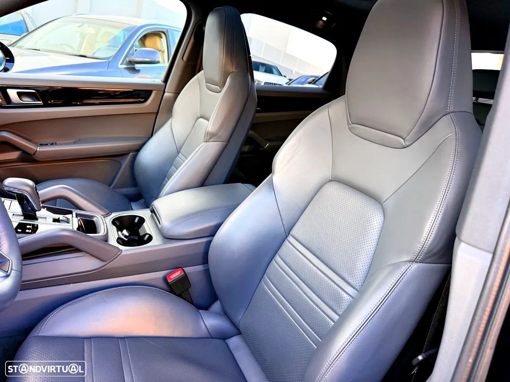 Porsche Cayenne Coupé E-Hybrid Tiptronic S - 23
