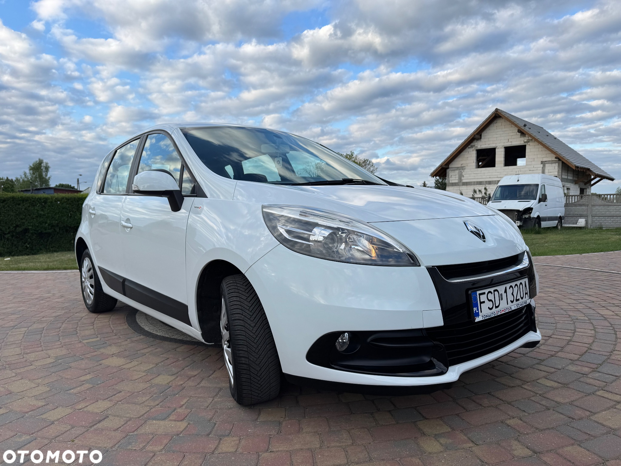Renault Scenic - 10