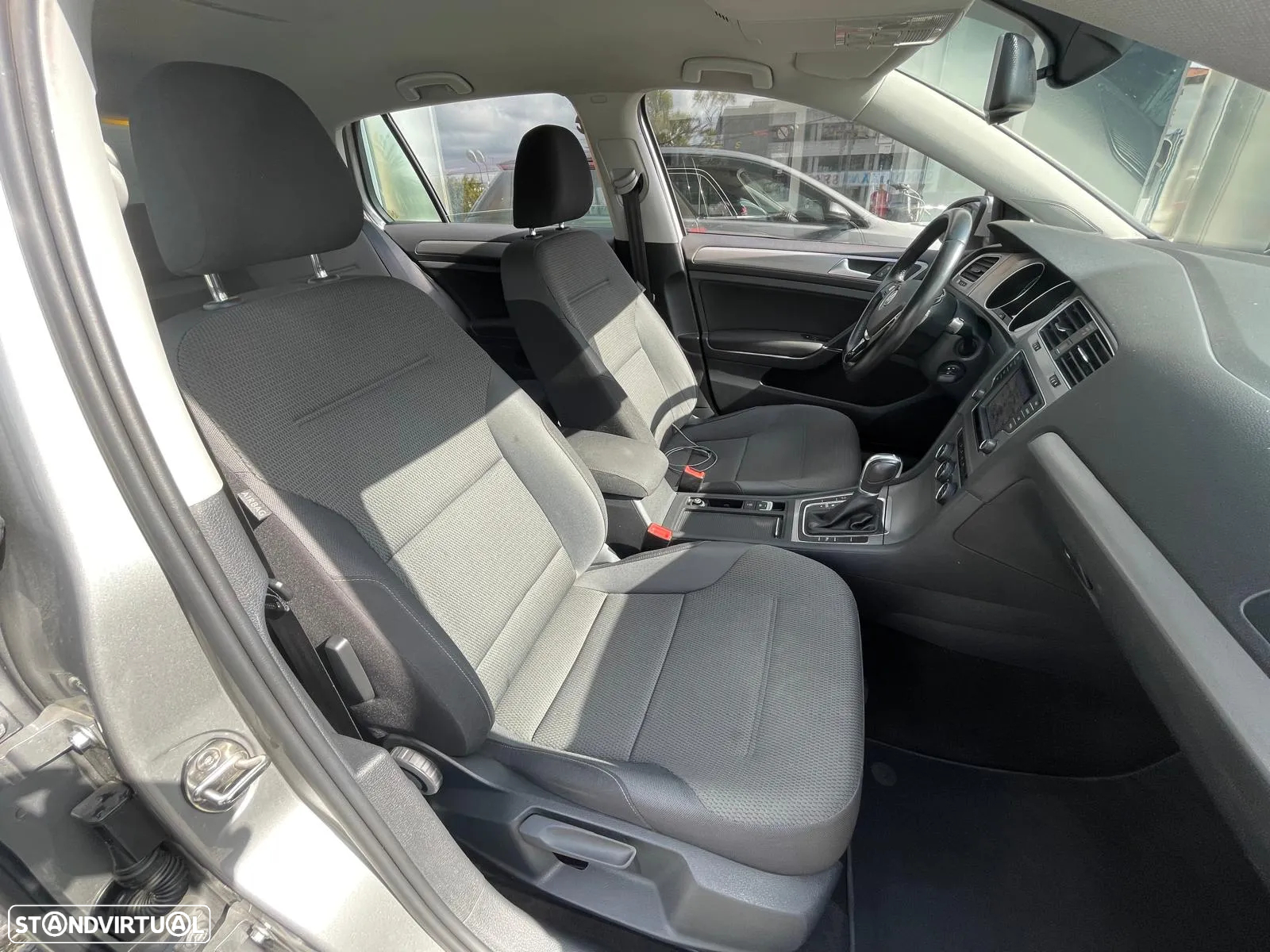 VW Golf 1.6 TDi GPS Edition DSG - 12