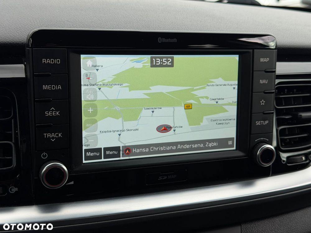Kia Stonic - 23