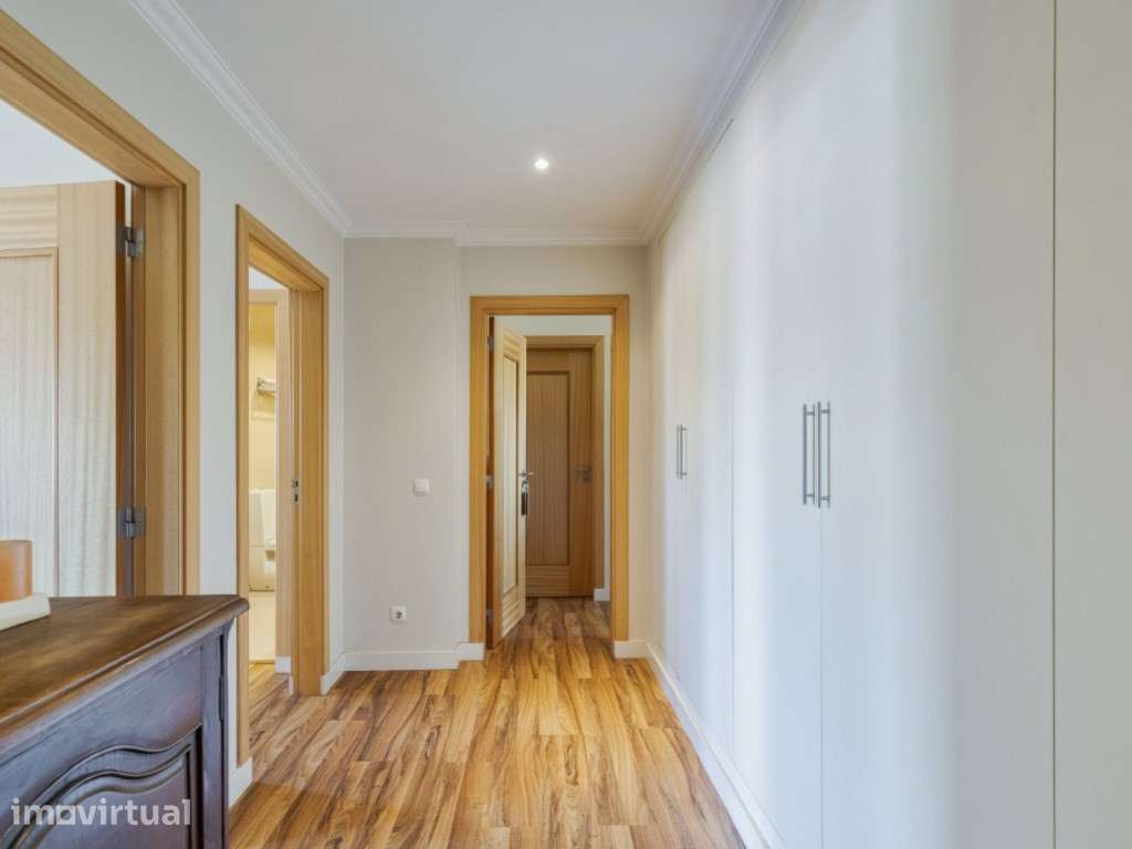 Penthouse Exclusiva no Coração de Grândola - Grande imagem: 4/26