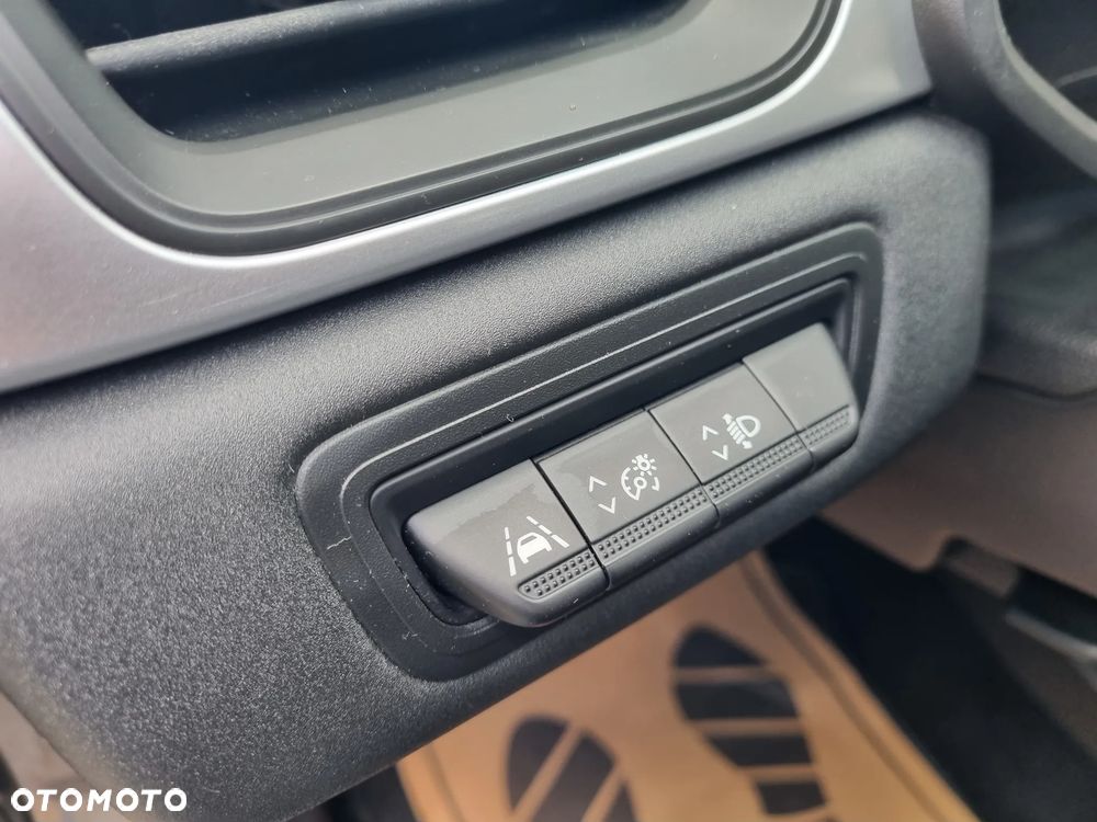 Renault Captur TCe 90 BUSINESS EDITION - 10
