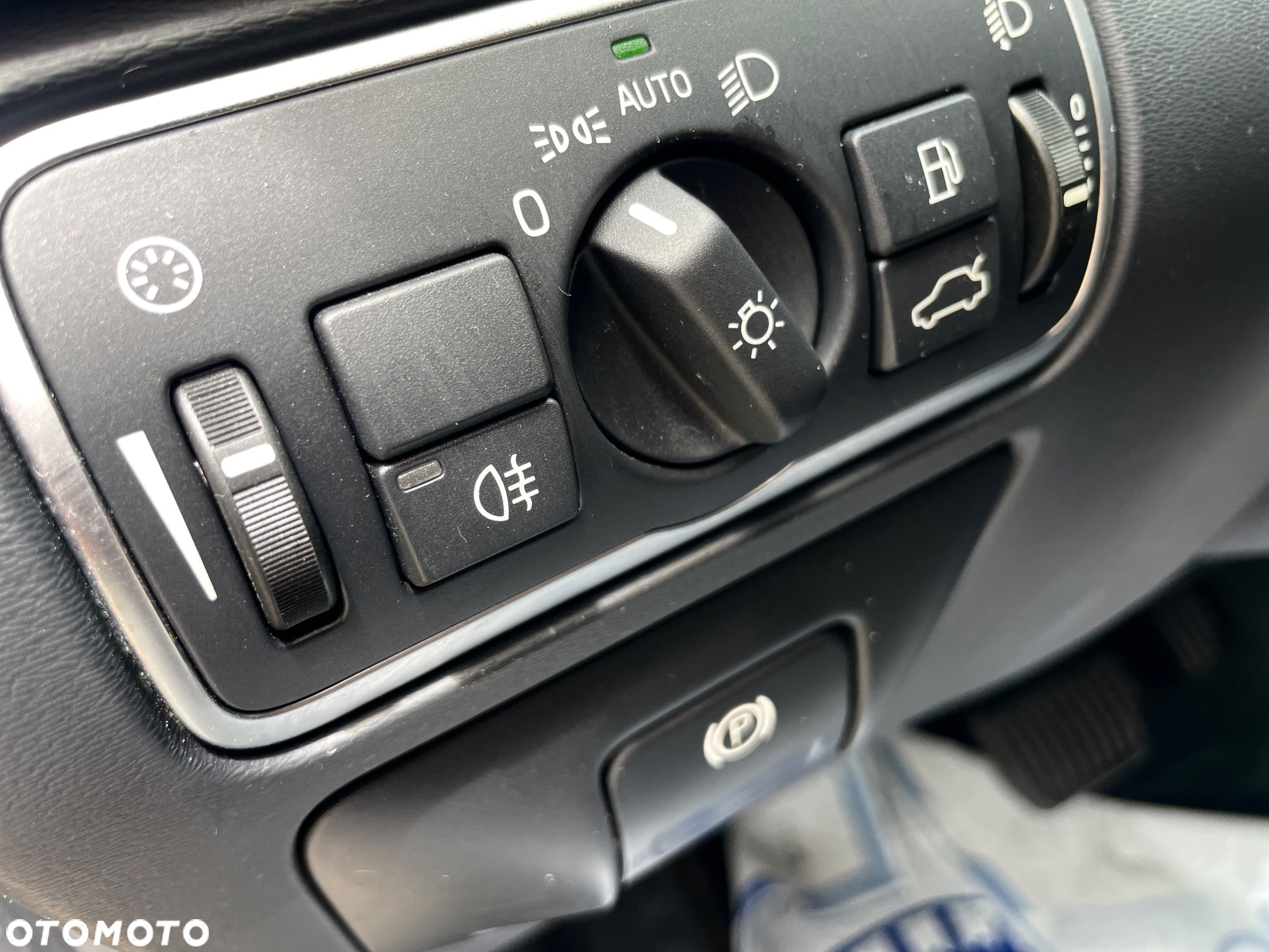 Volvo V60 D3 Geartronic Momentum - 26