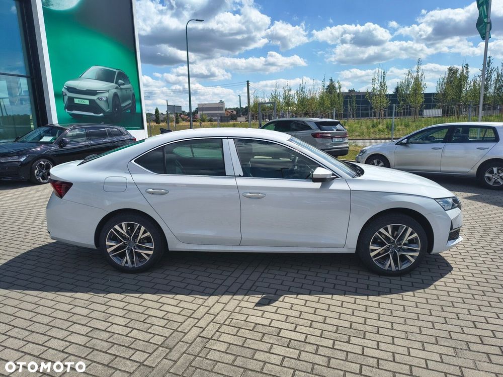 Skoda Octavia 1.5 TSI mHEV Drive Selection DSG - 11