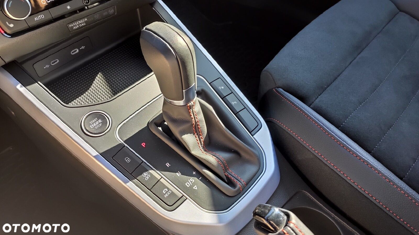 Seat Arona - 30
