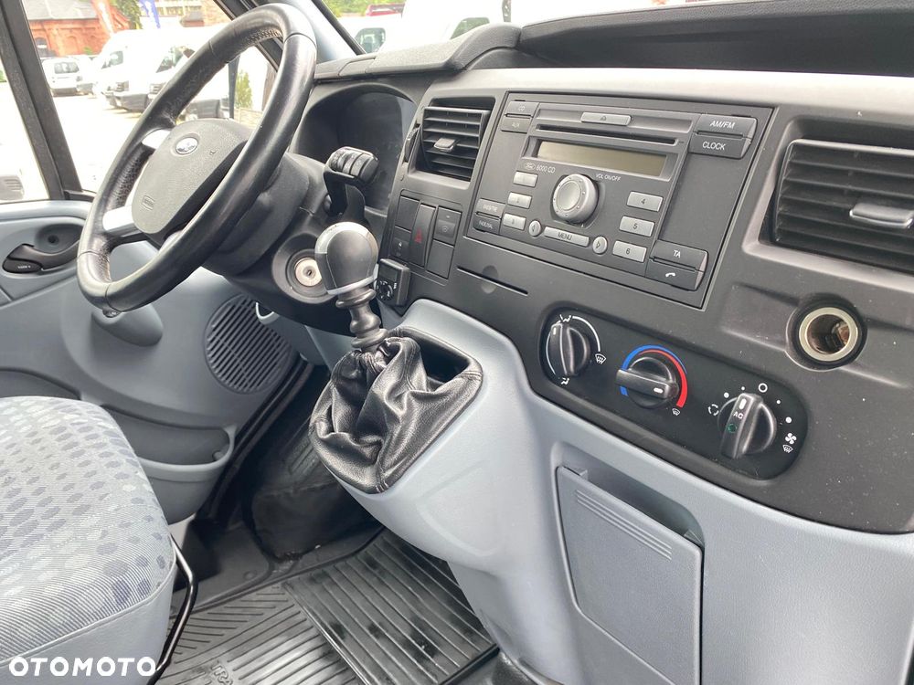 Ford TRANSIT - 19
