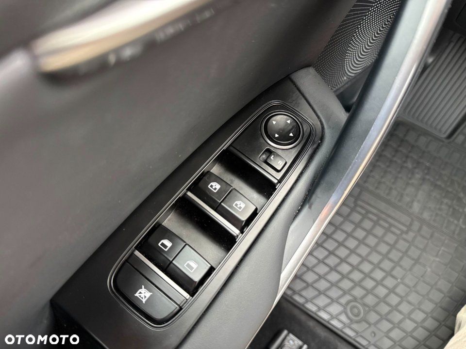 Kia XCeed - 25