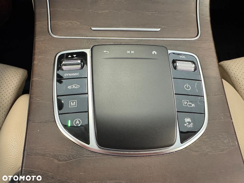 Mercedes-Benz GLC 200 4-Matic - 11