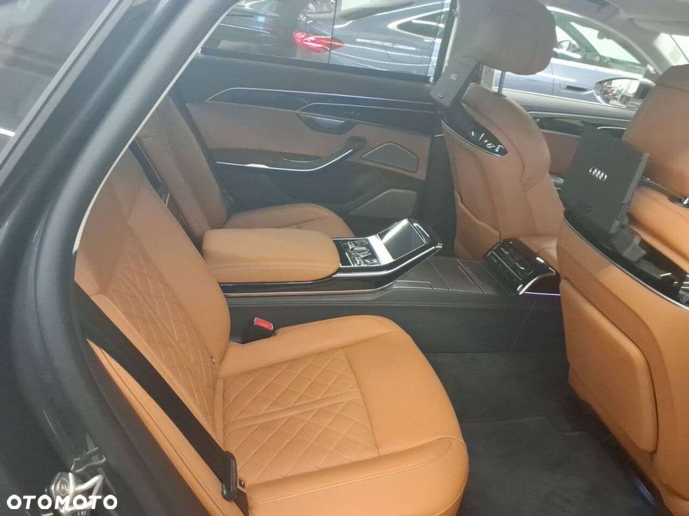 Audi A8 - 23