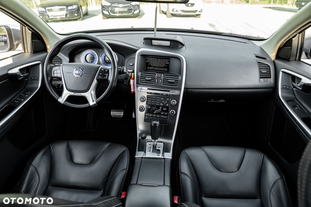 Volvo XC 60 2.0T Powershift RDesign - 25