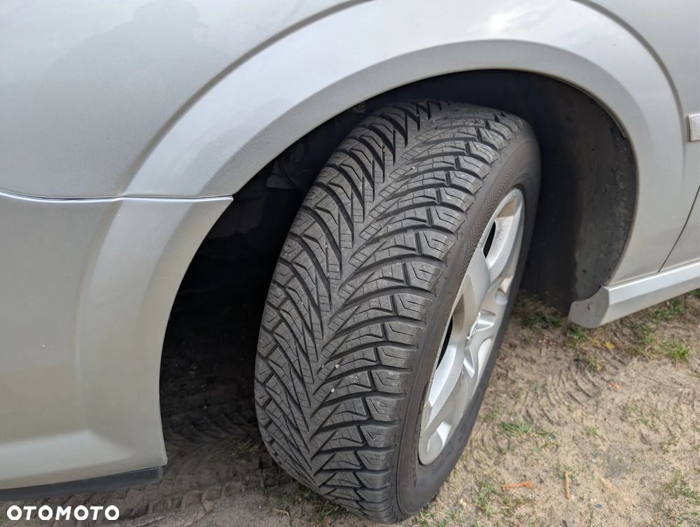 Opel Vectra 1.8 Essentia - 12