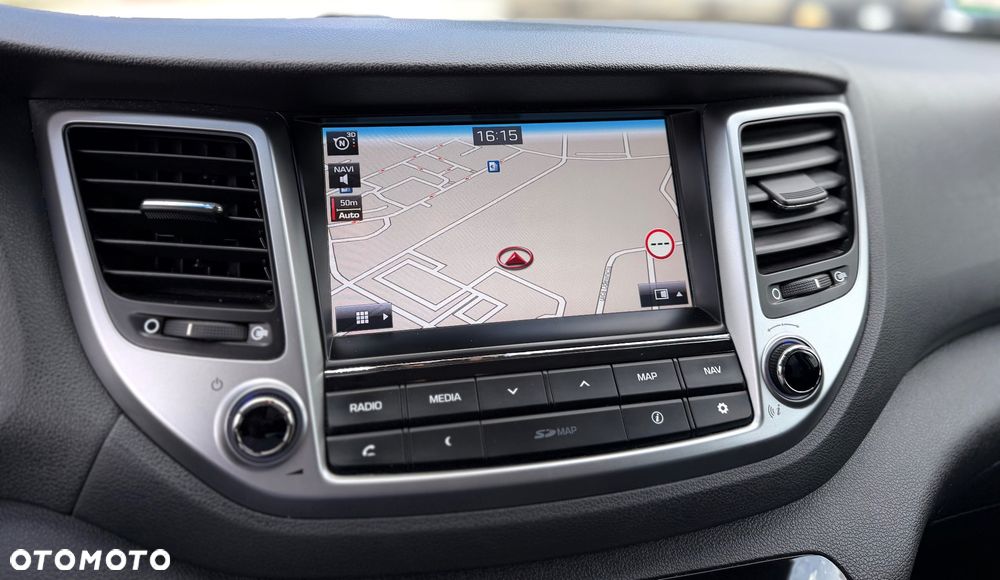 Hyundai Tucson 1.6 GDI BlueDrive Style 2WD - 25